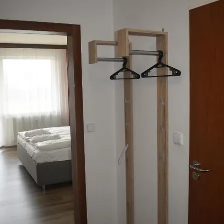 Hanka V Pokoji S Bakonem C408 Hotel Frymburk