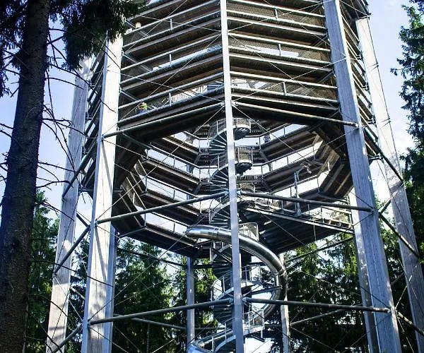 Hanka V Hotelovém Pokoji C408 Hotel 4*